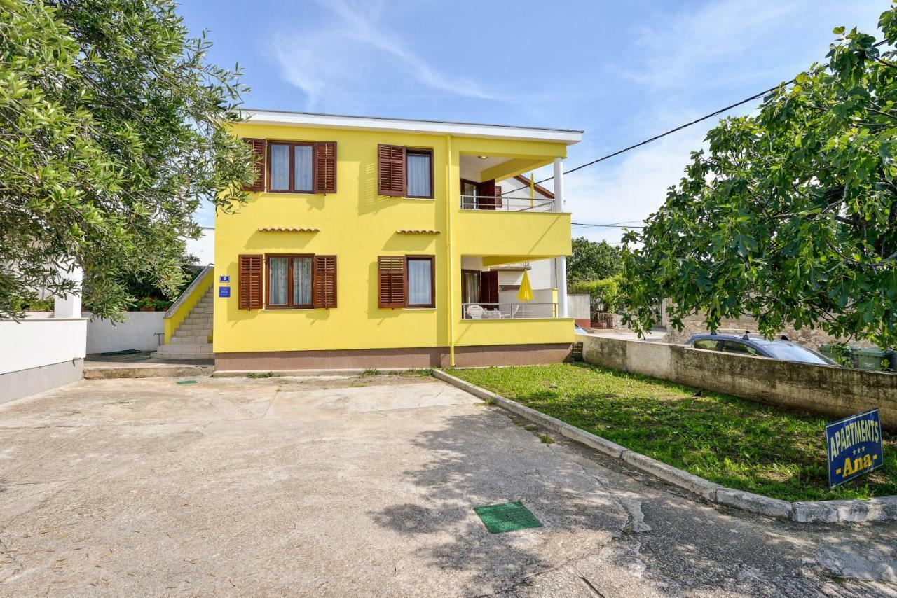 Apartments Ana Petrcane Exterior photo